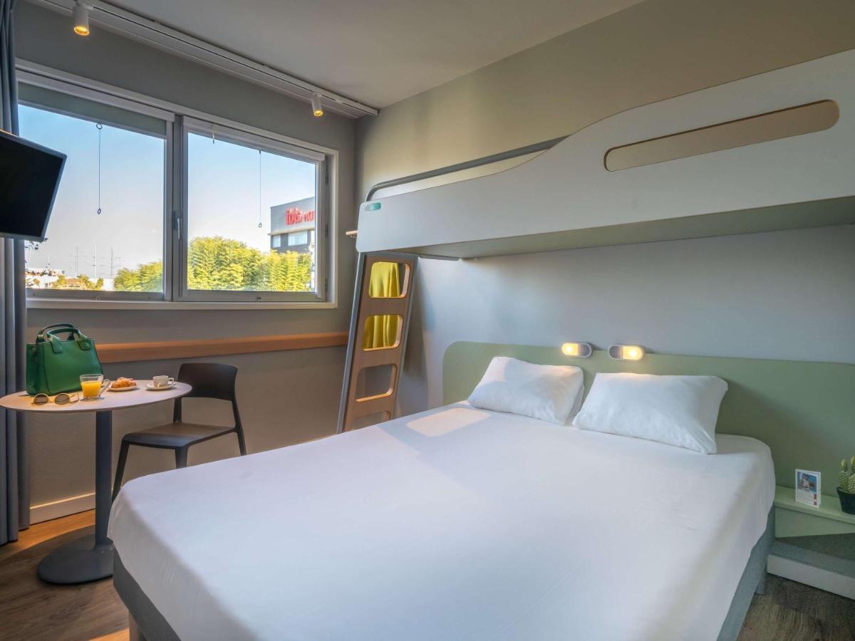 Ibis Budget Barcelona Біладаканс Екстер'єр фото